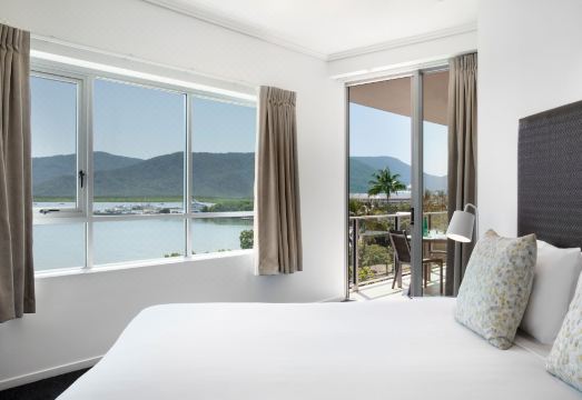 2. 만트라 트릴로지..