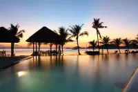 Laprima Hotel - مسبح