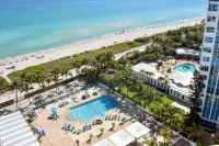 Seacoast Suites on Miami Beach - Kitchen