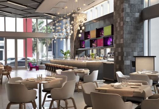 1. 요텔 마이애미..