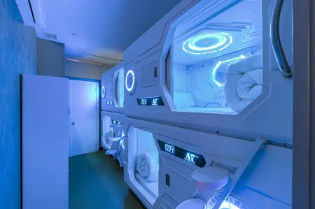 Art Seven Hostel Capsules Отели рядом с достопримечательностью «Монастырь Энкарнасьон»