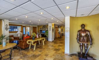 Crusader Oceanfront Resort