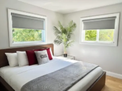 Cribs on the Hill Hotels in Picton