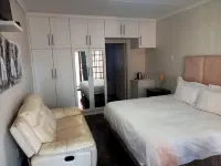 The Hills Guest House Hotels in Amajuba