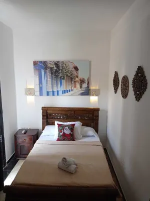 M&H HOSTEL Hotel a 