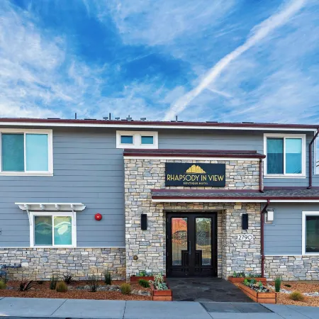 Rhapsody in View Boutique Hotel