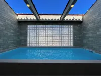 Reviera Resort Villa