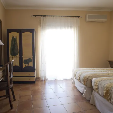 Hotel Don Carlos Cáceres
