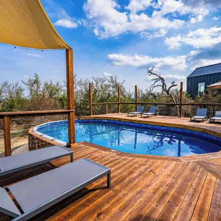 Bia Treehouse Fredericksburg