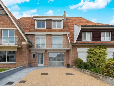 Villa in Middelkerke with Sea Beach