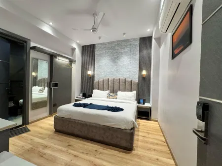 Hotel Azul Ganga Отели рядом с достопримечательностью «Triveni Ghat»