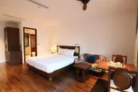 Maison Nha 1A Lac Chinh Hotels in Ba Dinh Square