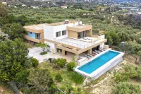 Villa Mirtylla Luxury Retreat w Pool, BBQ and Gym
