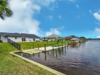 Waterside Pool Paradise