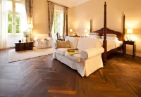 Schlosshotel Ziethen Hotels in Velten