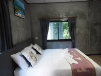 Baan Keree Thara Khiri Wong Hotels in Lan Saka