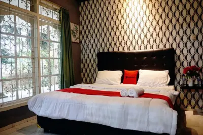 Residences by RedDoorz Near Taman Safari Hotels in Cisarua