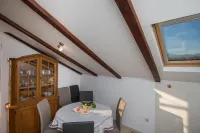 Apartment Zora فنادق في Cilipi