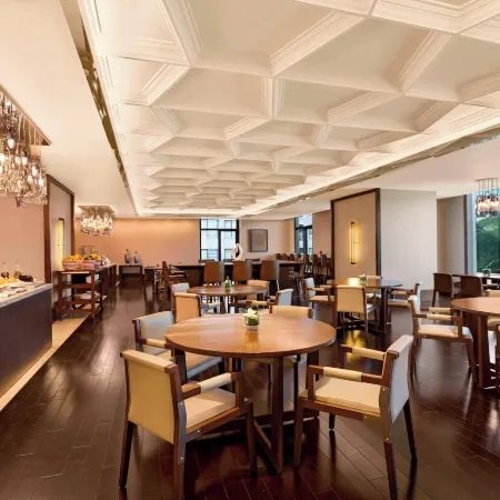 Manila Marriott Hotel at Newport World Resorts