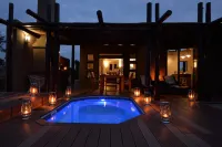 IKhaya LamaDube Game Lodge - Lãng mạn