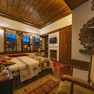 番紅花盧賽伊康納克飯店 Rooms