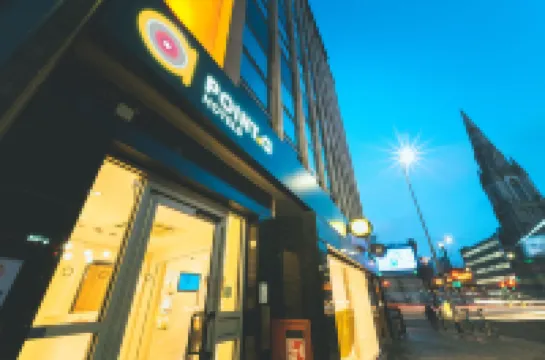 Point A Hotel London Westminster Hotels near London Eye