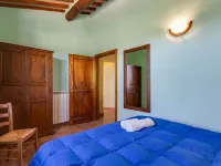 Scenic Apartment in Casole D Elsa with Pool
