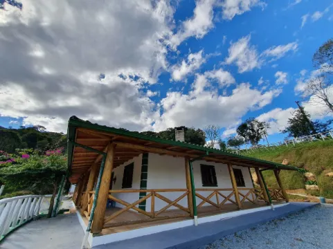 Sítio Pedacinho do Céu na Serra de SC Hotels in Rancho Queimado