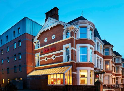 Ibis Belfast Queens Quarter