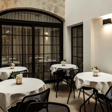 1926 le Parisot Boutique Suites