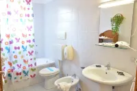 Two-Room Apartment for 3 People with Kitchen and Private Bathroom