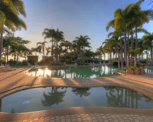 Tasman Holiday Parks - Rollingstone Hotels in Rollingstone
