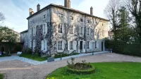 Logis Hotel du Parc Hotels in Pont-a-Mousson