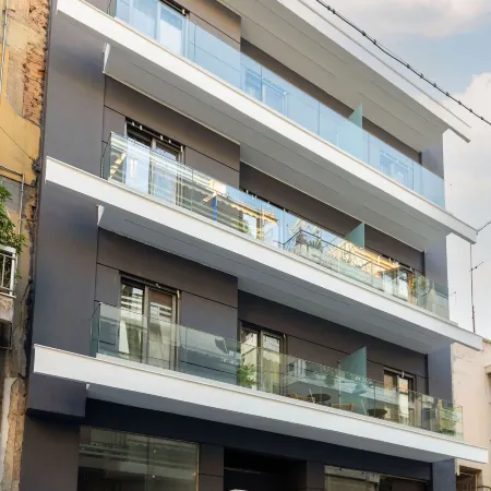 IO Suites Отели рядом с достопримечательностью «Торговый центр Athens Heart»