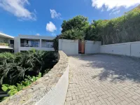 Oasis Apartments Simpson Bay - Homestays