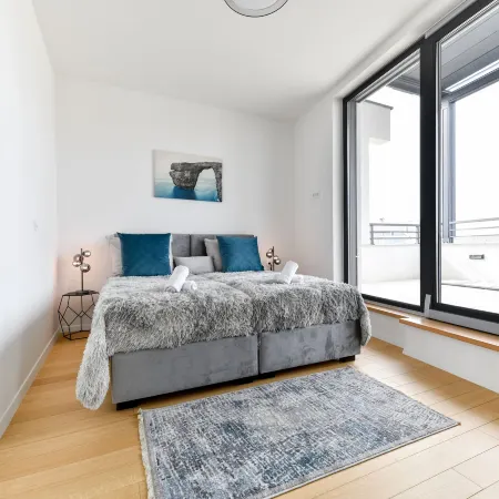 Luxury Penthouse Berin with Rooftop Terrace and Jacuzzi