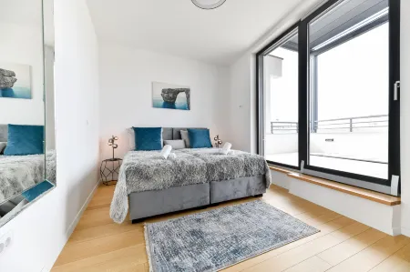 Luxury Penthouse Berin with Rooftop Terrace and Jacuzzi Отели рядом с достопримечательностью «Kolovare Beach»