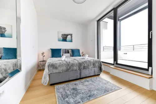 Luxury Penthouse Berin with Rooftop Terrace and Jacuzzi