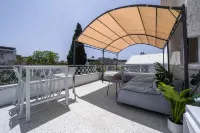 Spacious 4Bd House w Pool in the Heart of Herzliya - 3-Star