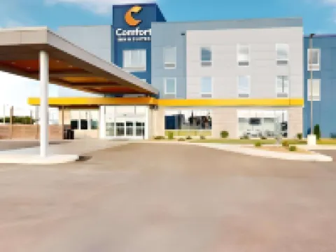 位於US-60的山林格羅夫舒適酒店及套房 賴特縣酒店