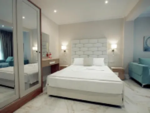 La Mer Apartments Hoteles en Sitonia