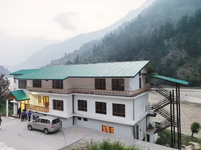 Prakriti-The Retreat Các khách sạn ở Gangotri