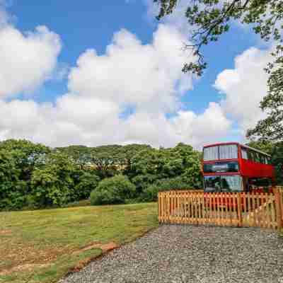 Fosfelle Glamping Hotel Exterior
