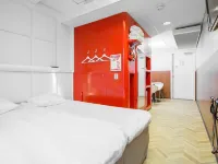 Omena Hotel Helsinki Lönnrotinkatu Hotels near The Three Smiths Statue