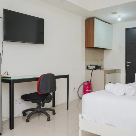 Comfort and Cozy Stay Studio Room at Baileys Apartment