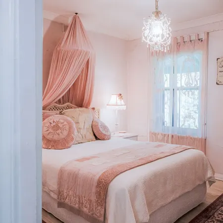 Jasmine's Cottage