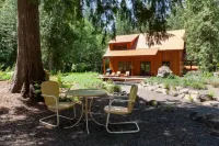 Briarwood House on Mt. Hood- Peace and Serenity- Bike/hike/board/ski Hotels near Mount Hood National Forest