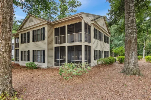 Gorgeous Golf Course Access and Beach Gear Rental - Exquisite Retreat