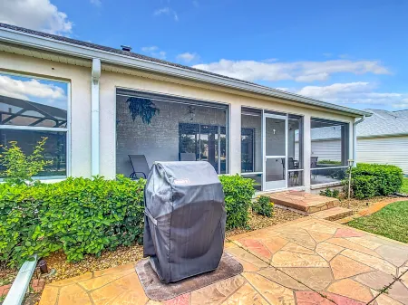 Cozy Retreat with Outdoor Space and Golfing Access - Charming Haven