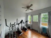 Walk Downtown~Game Room~Gym~Fire Pit~Hammock! - Gym